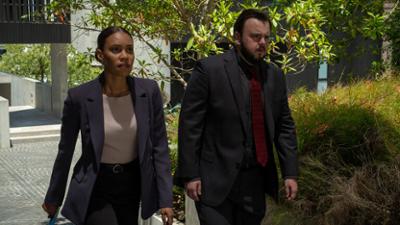 North Shore - Tod in Sydney: Staffel 1, Folge 3: Sophies Laptop