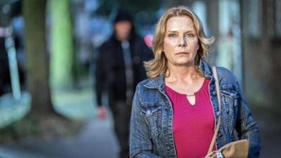 Notruf Hafenkante: Staffel 10, Folge 12: Angst Notruf Hafenkante: Staffel 10, Folge 12: Angst