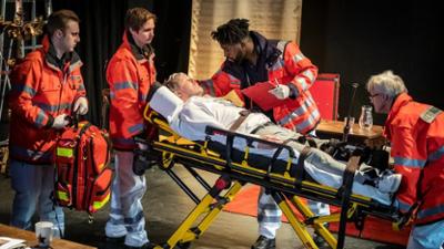 Notruf Hafenkante: Staffel 14, Folge 20: Schluss mit lustig!