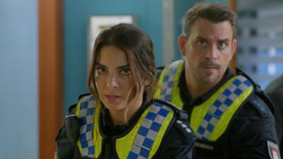 Notruf Hafenkante: Staffel 20, Folge 5: Allein gelassen