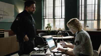 Notruf Hafenkante: Staffel 20, Folge 12: Vertrauensbruch