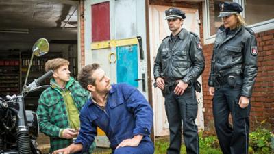 Notruf Hafenkante: Staffel 9, Folge 20: Ausgetickt