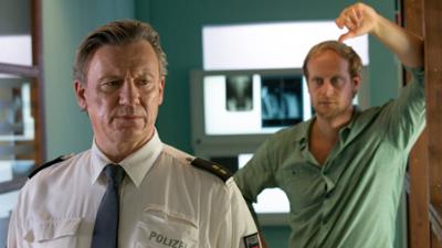 Notruf Hafenkante: Staffel 8, Folge 7: Einstand