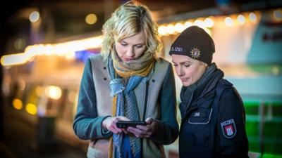 Notruf Hafenkante: Staffel 10, Folge 20: Klassentreffen Notruf Hafenkante: Staffel 10, Folge 20: Klassentreffen