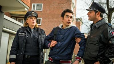 Notruf Hafenkante: Staffel 9, Folge 25: Ringo, Kim und Sidney Notruf Hafenkante: Staffel 9, Folge 25: Ringo, Kim und Sidney