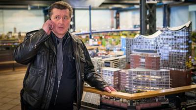 Notruf Hafenkante: Staffel 11, Folge 23: Besessen