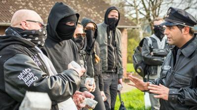 Notruf Hafenkante: Staffel 11, Folge 27: Brandstifter