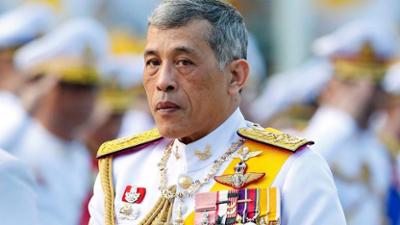 RAMA X. - Thailands geheimnisvoller Herrscher: Staffel 1, Folge 2: Zum König geboren – Skandale und Widerstände RAMA X. - Thailands geheimnisvoller Herrscher: Staffel 1, Folge 2: Zum König geboren – Skandale und Widerstände
