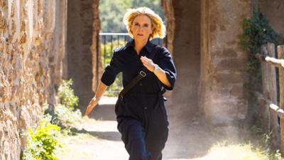 Signora Volpe: Staffel 2, Folge 1: Ehrenschuld