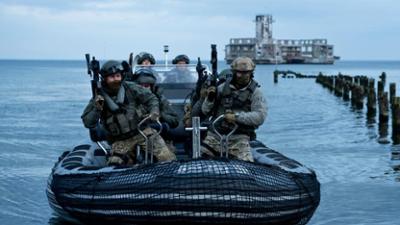Sløborn: Staffel 1, Folge 7: Widerstand