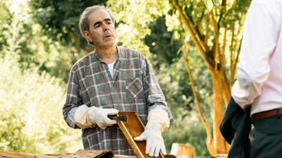 SOKO Köln: Staffel 20, Folge 18: Der Bienenkönig SOKO Köln: Staffel 20, Folge 18: Der Bienenkönig