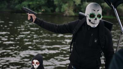 SOKO Potsdam: Staffel 4, Folge 13: Smoke on the water SOKO Potsdam: Staffel 4, Folge 13: Smoke on the water