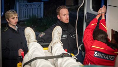 SOKO Wismar: Staffel 17, Folge 25: Tod im Rettungswagen