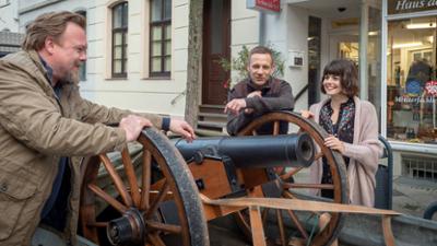 SOKO Wismar: Staffel 17, Folge 9: Tödlicher Salut