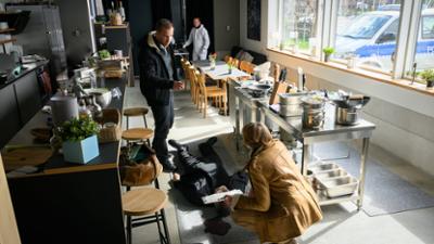 SOKO Wismar: Staffel 20, Folge 7: Haukes Dinner