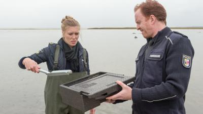 SOKO Wismar: Staffel 12, Folge 16: Die Wärme des Körpers SOKO Wismar: Staffel 12, Folge 16: Die Wärme des Körpers