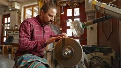 sonntags: Stahlhart und superscharf