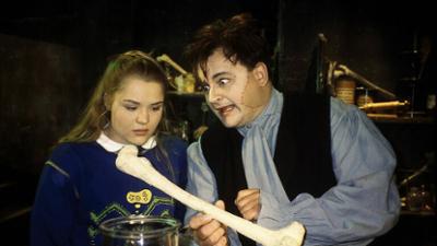 Sprechstunde bei Dr. Frankenstein: Lennis rechte Hand