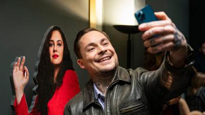 Take the Money and Run: Staffel 1, Folge 3: One Family