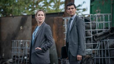 The Bay: Staffel 2, Folge 1: Verbrechen The Bay: Staffel 2, Folge 1: Verbrechen