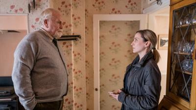 The Bay: Staffel 2, Folge 5: Versäumnis The Bay: Staffel 2, Folge 5: Versäumnis