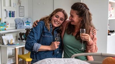 The Club: Staffel 1, Folge 8: Der Club, zu dem du gehörst 
