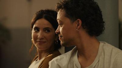 The other gAIrl: Staffel 1, Folge 3: prompt: verknallt