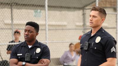 The Rookie: Staffel 5, Folge 11: Die Nackten und die Toten