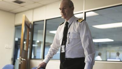 Vigil: Staffel 1, Folge 3: Vigil-Tod auf hoher See (3/6)