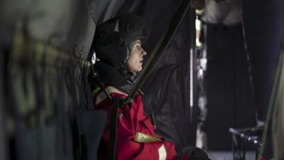 Vigil: Staffel 1, Folge 1: Vigil-Tod auf hoher See (1/6)