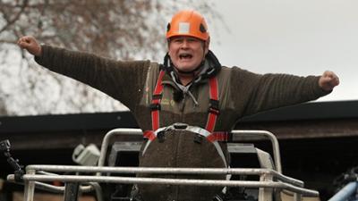 Waldis Welt: Staffel 2025, Folge 1: Tanne, Fest & Weihnachtszauber