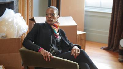 Years and Years: Staffel 1, Folge 2: Unter Schock