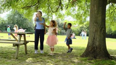 You & Me: Staffel 1, Folge 5: Fluchten