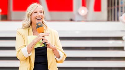 ZDF-Fernsehgarten: Der Fernsehgarten singt