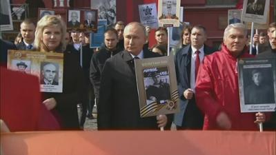 ZDFinfo Doku: Putins Propagandamaschine - Das manipulierte Volk ZDFinfo Doku: Putins Propagandamaschine - Das manipulierte Volk